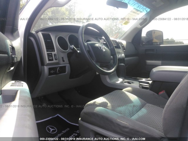 5TFBV54117X031933 - 2007 TOYOTA TUNDRA DOUBLE CAB SR5 GRAY photo 5