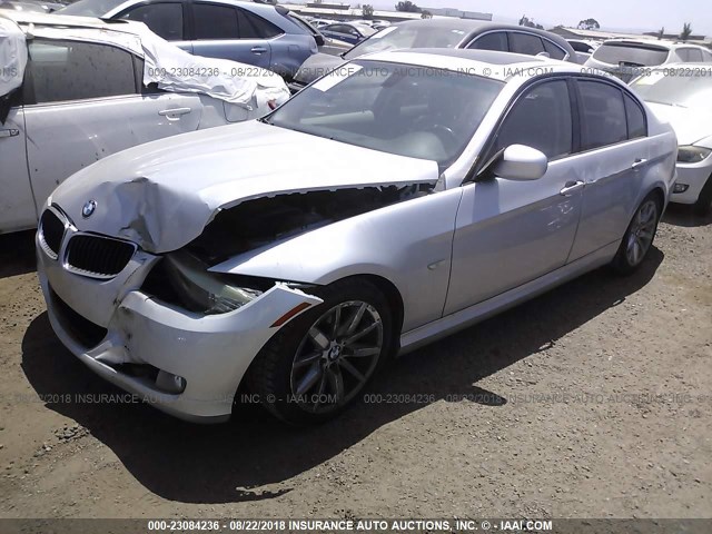 WBAPH57589NM33925 - 2009 BMW 328 I SULEV SILVER photo 2