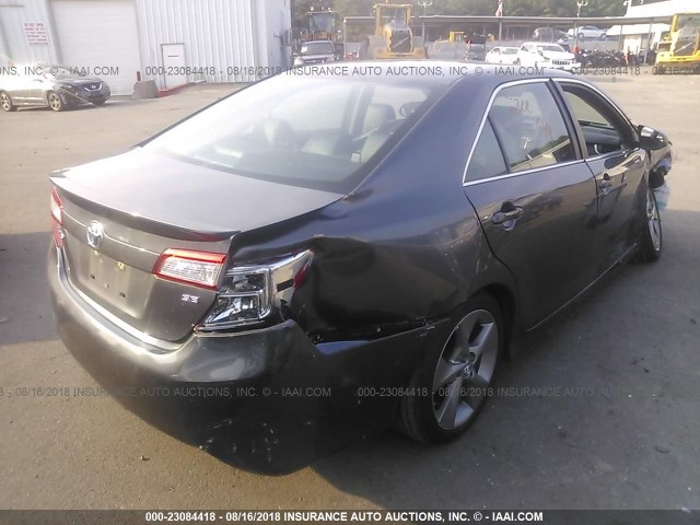 4T1BF1FK9EU458301 - 2014 TOYOTA CAMRY L/SE/LE/XLE 灰色 照片 4