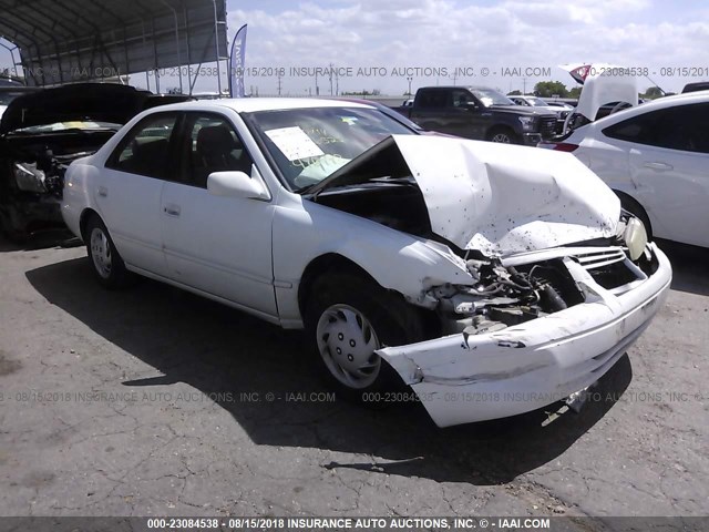 4T1BG22K6XU476993 - 1999 TOYOTA CAMRY CE/LE/XLE 白色 照片 1