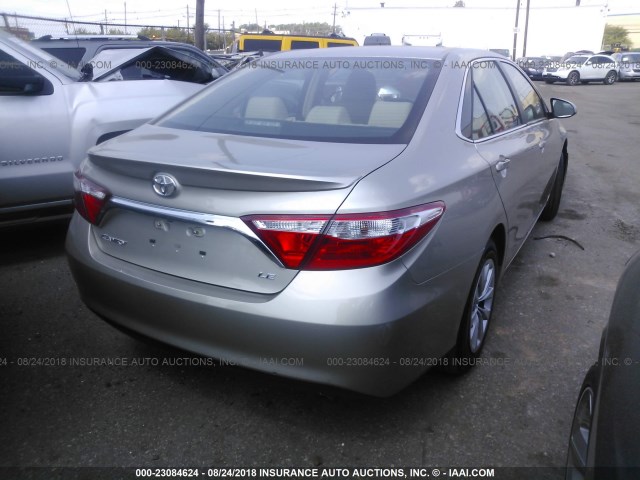 4T1BF1FK3HU329183 - 2017 TOYOTA CAMRY LE/XLE/SE/XSE 棕色 照片 4