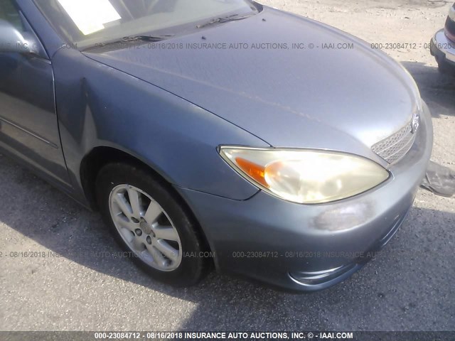 JTDBE32K120040990 - 2002 TOYOTA CAMRY LE/XLE/SE Mavi foto 6