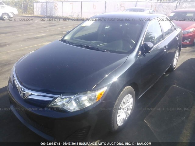 4T4BF1FK8CR165735 - 2012 TOYOTA CAMRY SE/LE/XLE ლურჯი ფოტო 2