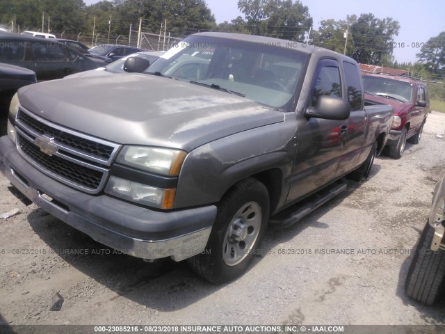1GCEC19X17Z131186 - 2007 CHEVROLET SILVERADO C1500 CLASSIC GRAY photo 2