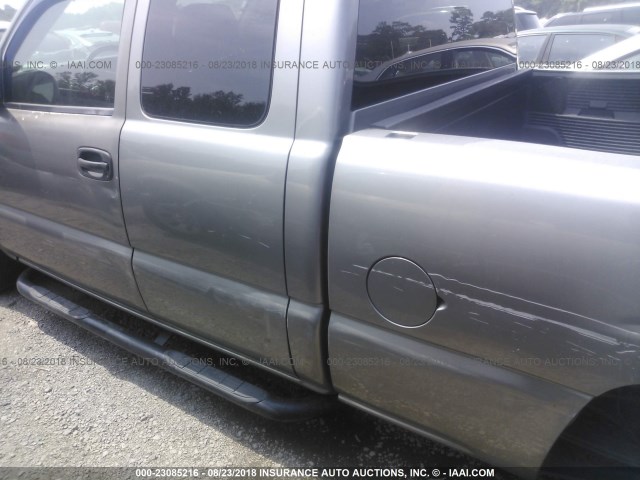 1GCEC19X17Z131186 - 2007 CHEVROLET SILVERADO C1500 CLASSIC GRAY photo 6