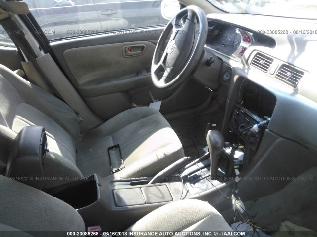 JT2BG22K3Y0439776 - 2000 TOYOTA CAMRY CE/LE/XLE 白色 照片 5