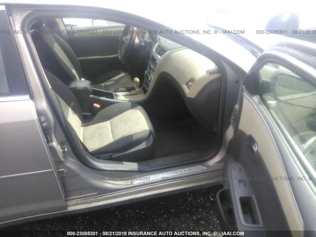 1G1ZG57B48F207550 - 2008 CHEVROLET MALIBU LS GOLD photo 5