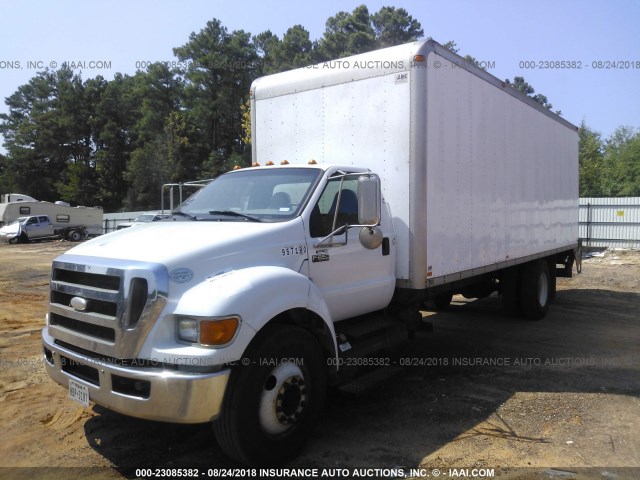 3FRNF65C69V110441 - 2009 FORD F650 SUPER DUTY WHITE photo 2