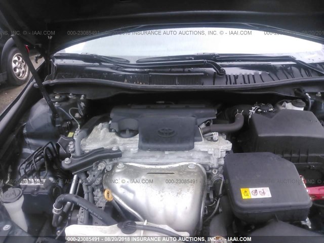 4T1BF1FK3HU301822 - 2017 TOYOTA CAMRY LE/XLE/SE/XSE 灰色 照片 10