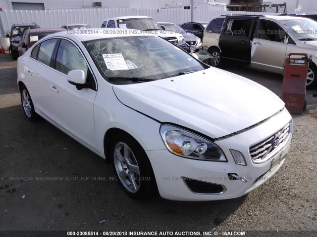 YV1622FS4C2142475 - 2012 VOLVO S60 T5 WHITE photo 1