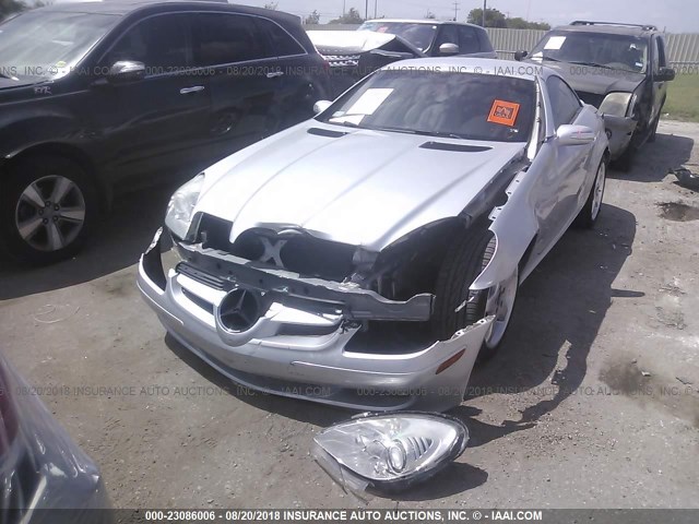 WDBWK56F25F051788 - 2005 MERCEDES-BENZ SLK 350 SILVER photo 6