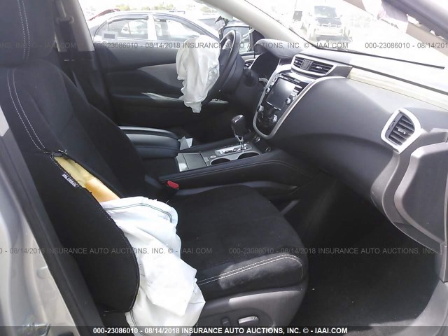 5N1AZ2MH1HN112712 - 2017 NISSAN MURANO SILVER photo 5