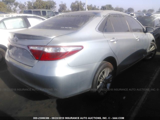 4T1BF1FK9GU212061 - 2016 TOYOTA CAMRY LE/XLE/SE/XSE SILVER photo 4