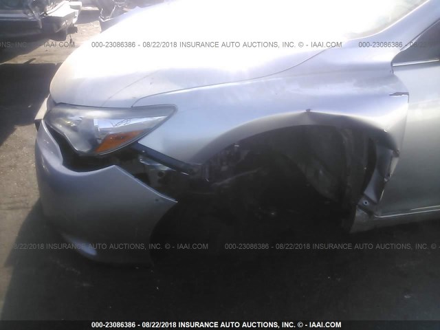 4T1BF1FK9GU212061 - 2016 TOYOTA CAMRY LE/XLE/SE/XSE SILVER photo 6