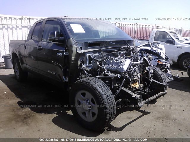5TFRY5F16HX225832 - 2017 TOYOTA TUNDRA DOUBLE CAB SR/SR5 GRAY photo 1