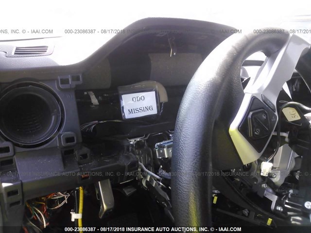 5TFRY5F16HX225832 - 2017 TOYOTA TUNDRA DOUBLE CAB SR/SR5 GRAY photo 7