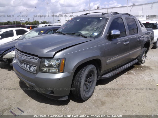 3GNEC12027G259134 - 2007 CHEVROLET AVALANCHE C1500 SILVER photo 2