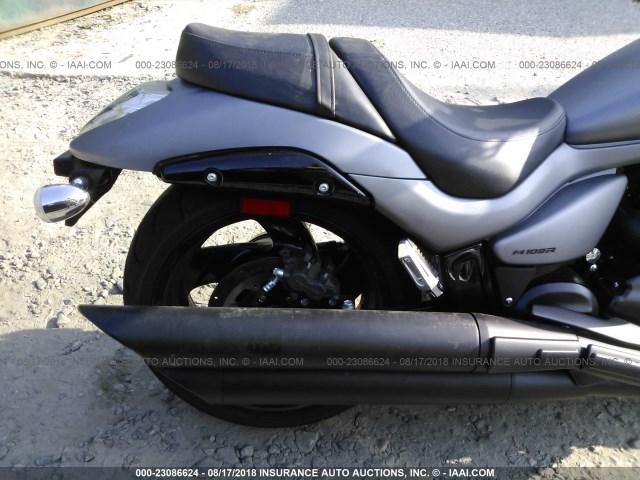 JS1VY53A8H2100745 - 2017 SUZUKI VZR1800 GRAY photo 6