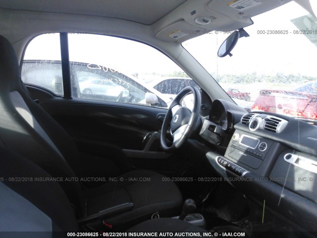 WMEEJ3BA3DK670664 - 2013 SMART FORTWO PURE/PASSION RED photo 5