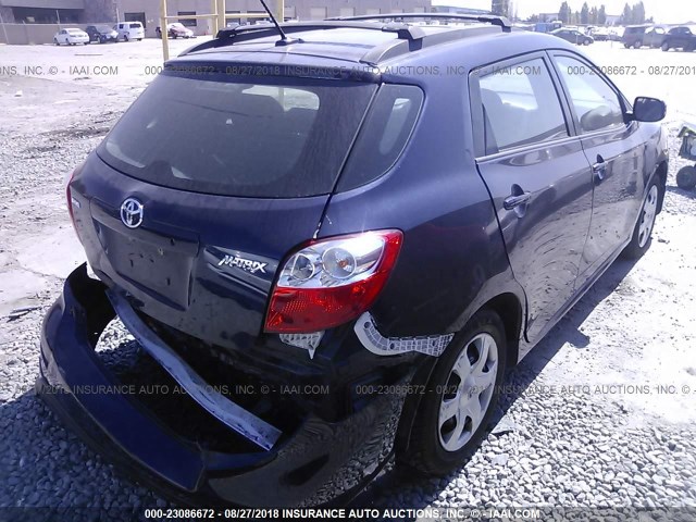 2T1KU4EE4AC375065 - 2010 TOYOTA COROLLA MATRIX  BLUE photo 4