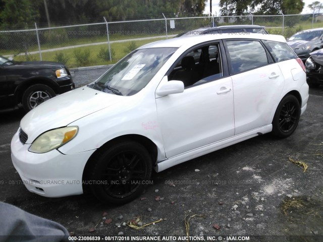 2T1KR32E73C102849 - 2003 TOYOTA COROLLA MATRIX XR WHITE photo 2
