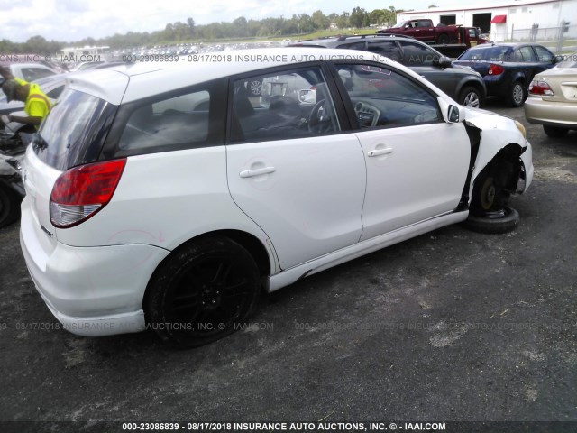 2T1KR32E73C102849 - 2003 TOYOTA COROLLA MATRIX XR WHITE photo 4