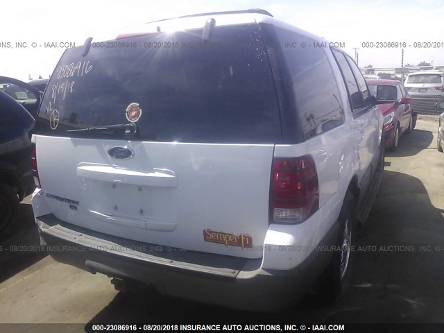 1FMPU16WX3LA97145 - 2003 FORD EXPEDITION XLT WHITE photo 4