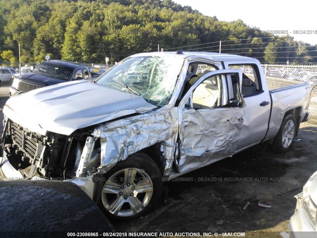 3GCUKPEH2JG218022 - 2018 CHEVROLET SILVERADO K1500 CUSTOM SILVER photo 2