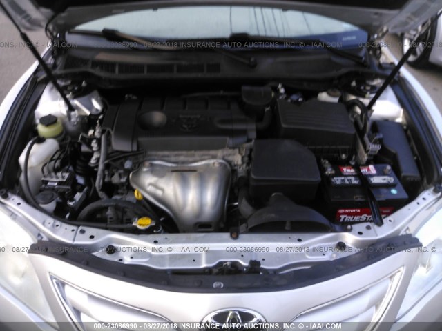 4T4BF3EK2BR089764 - 2011 TOYOTA CAMRY SE/LE/XLE ვერცხლისფერი ფოტო 10