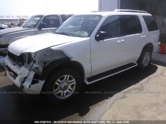 4M2DU86K24ZJ49244 - 2004 MERCURY MOUNTAINEER  WHITE photo 2