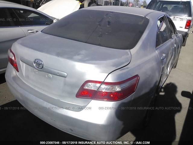 JTNBE46K073071262 - 2007 TOYOTA CAMRY NEW GENERAT CE/LE/XLE/SE SILVER photo 4