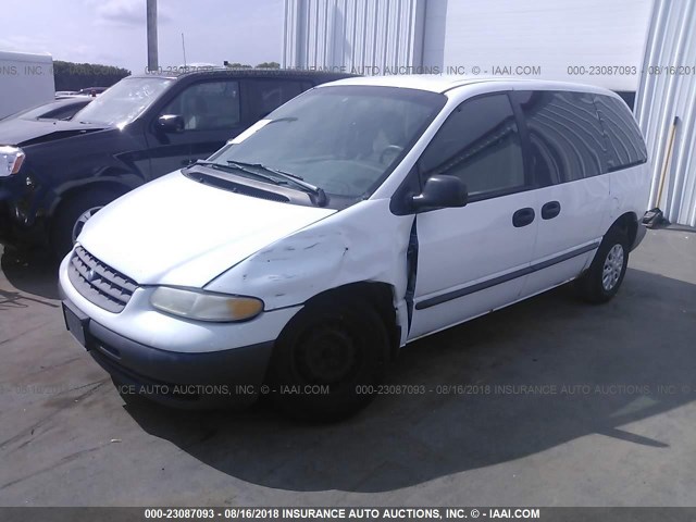 2P4GP25G5XR473707 - 1999 PLYMOUTH VOYAGER WHITE photo 2