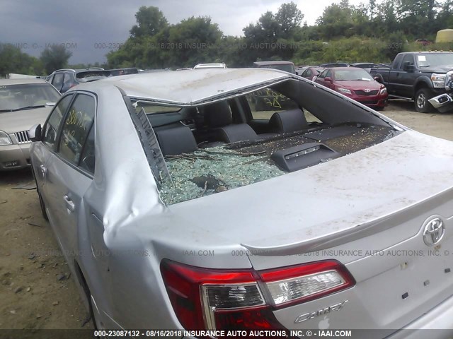 4T1BF1FK1EU435904 - 2014 TOYOTA CAMRY L/SE/LE/XLE Gümüş foto 6