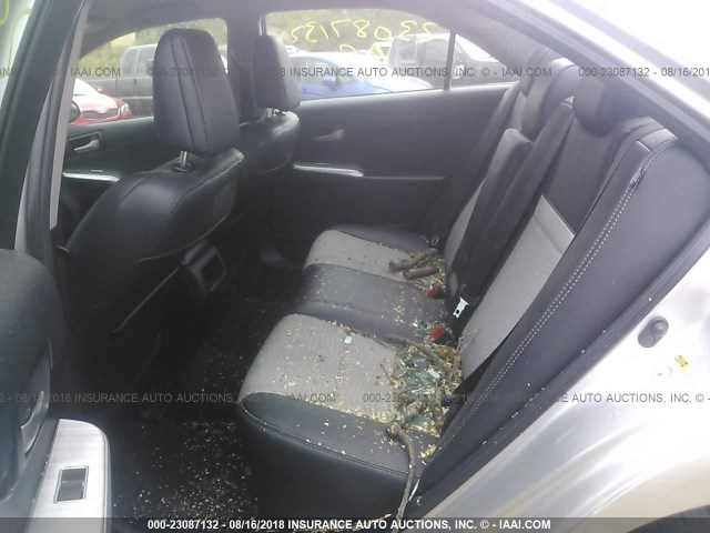 4T1BF1FK1EU435904 - 2014 TOYOTA CAMRY L/SE/LE/XLE Gümüş foto 8