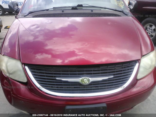 2C8GP64L82R767488 - 2002 CHRYSLER TOWN & COUNTRY LIMITED RED photo 6