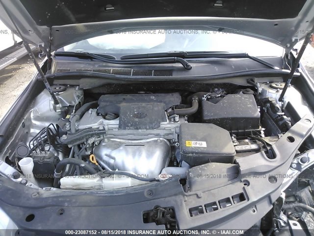 4T1BF1FK6HU420819 - 2017 TOYOTA CAMRY LE/XLE/SE/XSE 银色 照片 10