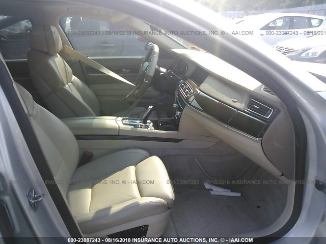 WBAKA83579CY35131 - 2009 BMW 750 I SILVER photo 5