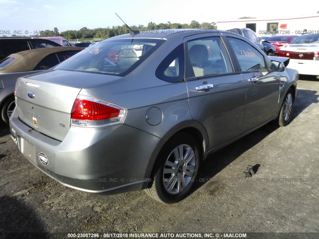 1FAHP35N28W268163 - 2008 FORD FOCUS SE/SEL/SES SILVER photo 4