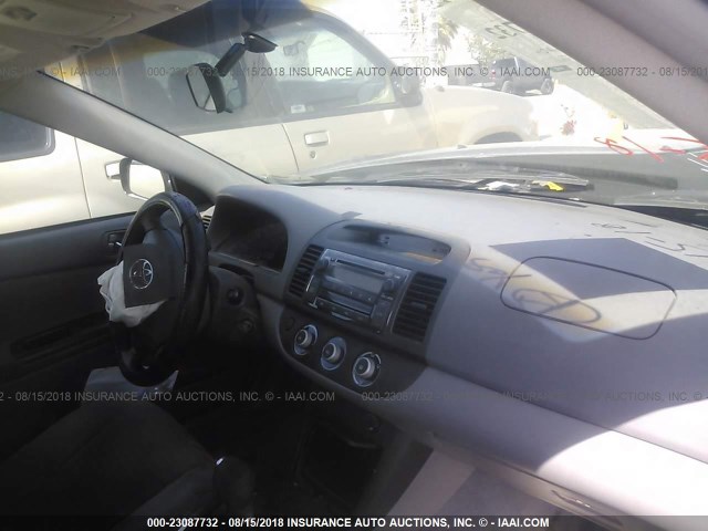4T1BE32K46U724684 - 2006 TOYOTA CAMRY LE/XLE/SE Сұр фото 5