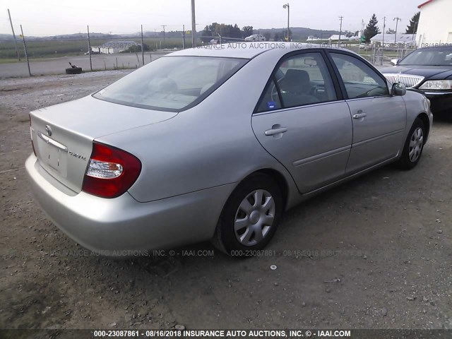 4T1BE32K42U048411 - 2002 TOYOTA CAMRY LE/XLE/SE 银色 照片 4