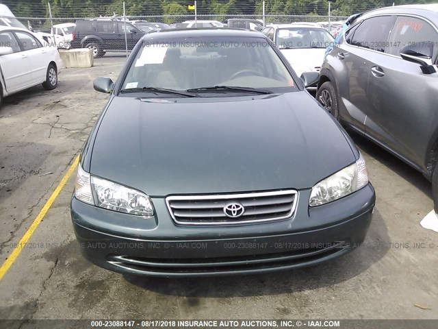 JT2BG22K4Y0489506 - 2000 TOYOTA CAMRY CE/LE/XLE 绿色 照片 6