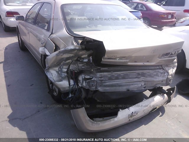 JT2BF28K1W0122201 - 1998 TOYOTA CAMRY LE/XLE ოქროსფერი ფოტო 3