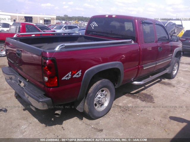 1GCHK29UX6E285719 - 2006 CHEVROLET SILVERADO K2500 HEAVY DUTY MAROON photo 4