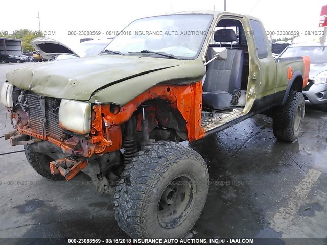 5TEWN72N7YZ702874 - 2000 TOYOTA TACOMA XTRACAB GREEN photo 2