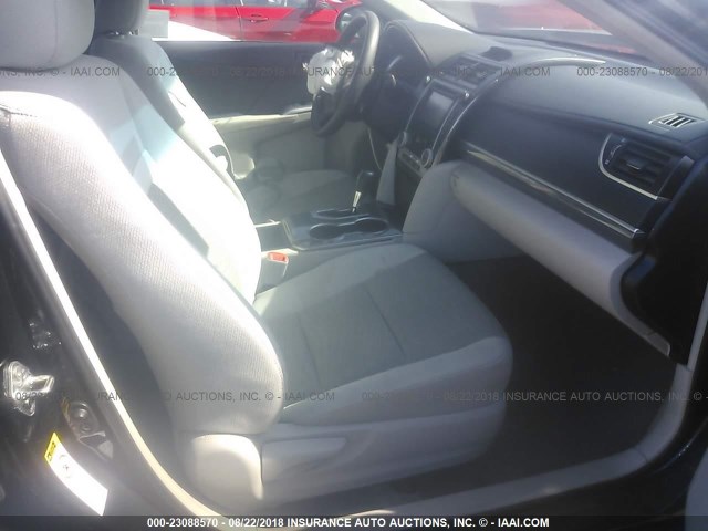 4T1BD1FK3DU073269 - 2013 TOYOTA CAMRY HYBRID/LE/XLE 蓝色 照片 5