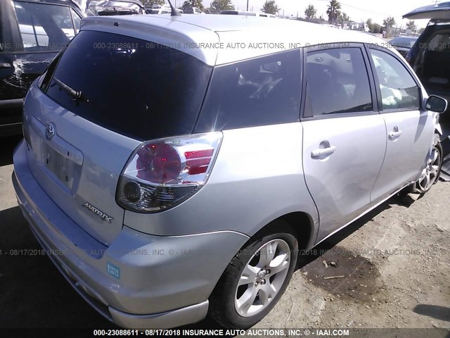 2T1KR30E77C653842 - 2007 TOYOTA COROLLA MATRIX XR SILVER photo 4
