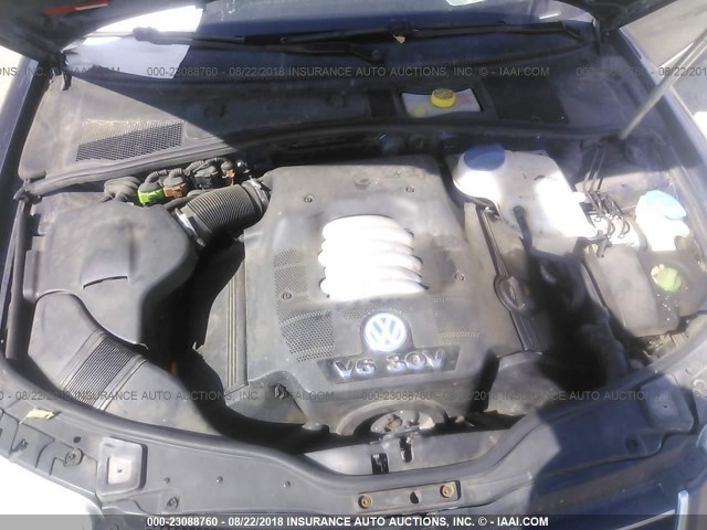 WVWRH63B03P290994 - 2003 VOLKSWAGEN PASSAT GLX BLUE photo 10