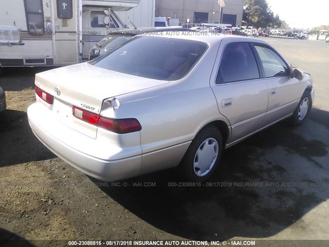 4T1BG22K2XU573222 - 1999 TOYOTA CAMRY CE/LE/XLE 金色 照片 4