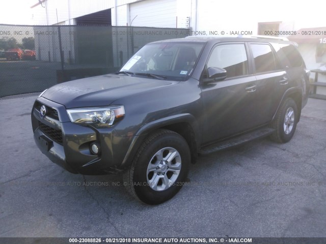 JTEZU5JR9J5166538 - 2018 TOYOTA 4RUNNER SR5/LIMITED/SR5 PREMIUM GRAY photo 2