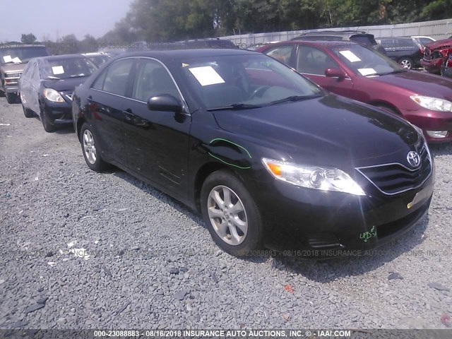 4T1BF3EK6AU097939 - 2010 TOYOTA CAMRY SE/LE/XLE შავი ფოტო 1